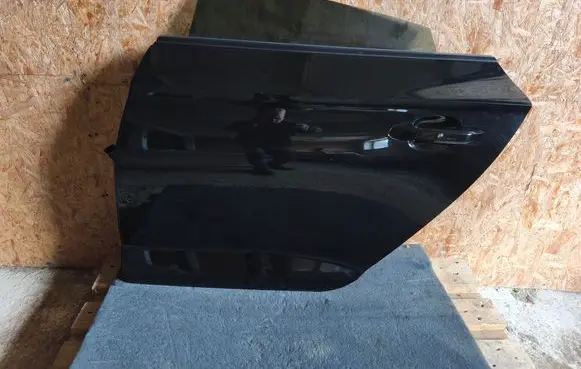 Audi A5 Rear door LY9B
