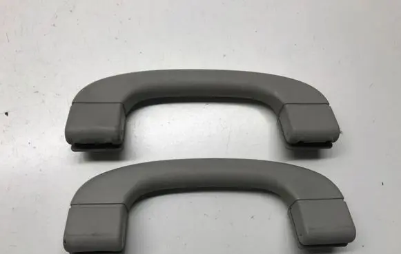 BMW 5 E60 E61 A set of handles for the ceiling 7033659