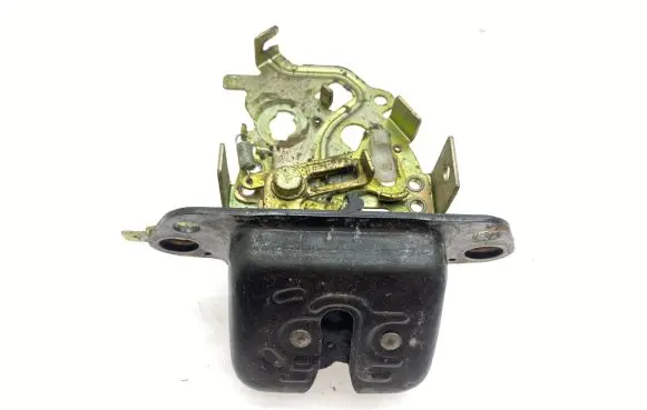 Subaru Legacy Tailgate/trunk/boot lock/catch/latch