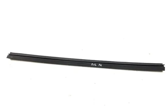 Jaguar XK8 - XKR Front door glass trim molding GJA1711AJ