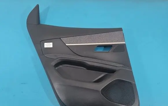 Peugeot 3008 II Coupe rear side trim panel IMPRK1556493