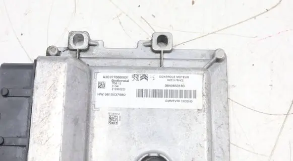 Peugeot 208 Engine control unit/module ECU 954413D330