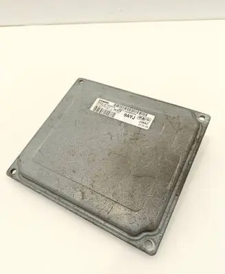 Ford Focus Engine control unit/module 4M5112A650HJ S118934101J