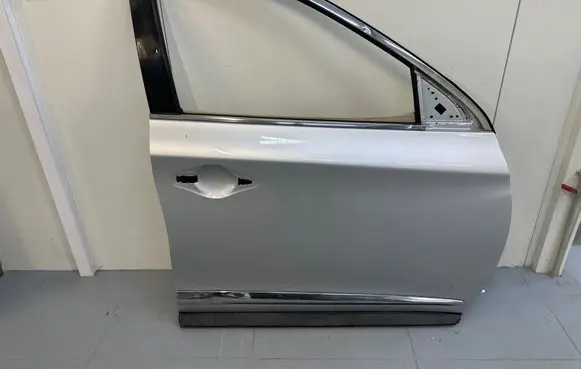 Infiniti QX60 L50 Front door