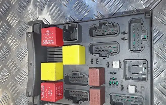 Renault Espace - Grand espace IV Comfort/convenience module 8200004201E 8200283817 518835004