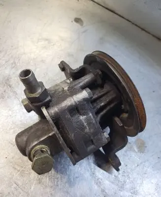 Audi A6 S6 C4 4A Power steering pump