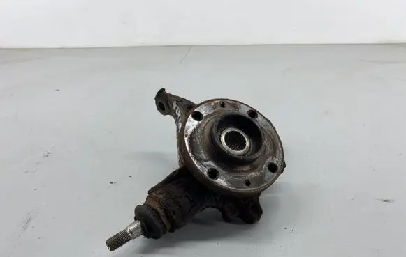 Peugeot 5008 Front wheel hub spindle knuckle