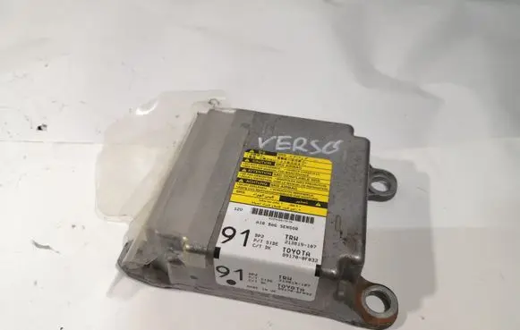 Toyota Corolla Verso AR10 Airbag control unit/module 891700F032