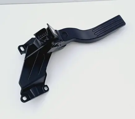Ford Mondeo Mk III Accelerator throttle pedal 2S719F836DA