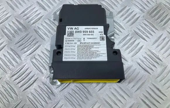 Audi A4 S4 B9 Airbag control unit/module 8W0959655