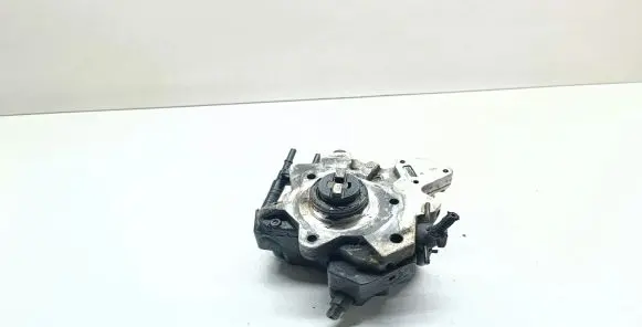Hyundai Santa Fe Fuel injection high pressure pump 0445010121 3310027400