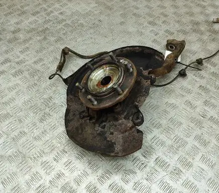 Toyota Hilux (AN10, AN20, AN30) Front wheel hub 432120K030