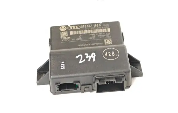 Audi A4 S4 B8 8K Gateway control module 8T0907468K 8T0907468