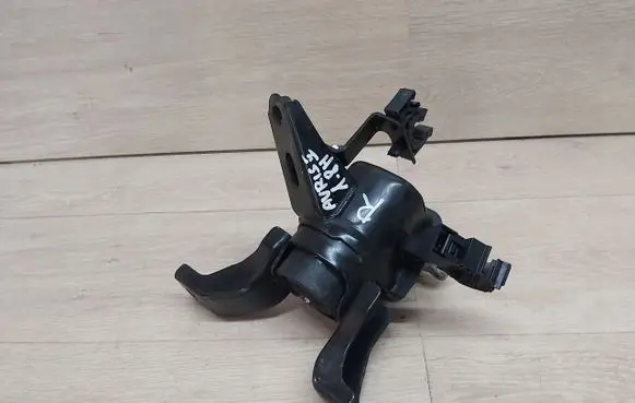Toyota Auris E180 Engine mount vacuum valve AURISIIPODUSZKAB9