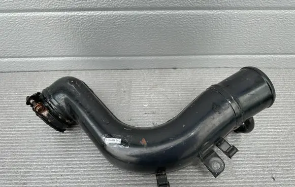 Nissan Patrol Y60 Air intake duct part 1657622J00