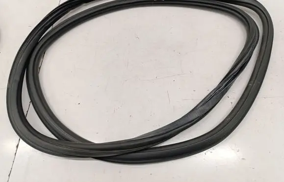 Front door rubber seal