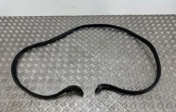 BMW 4 F32 F33 Trunk rubber seal (body) 