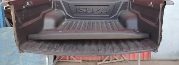 Isuzu D-Max Pickup box tonneau cover 