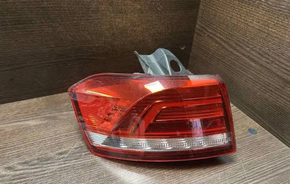 Volkswagen PASSAT B8 USA Rear/tail lights 3G9945311 3G9945095B
