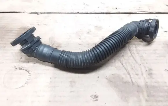 Volkswagen Touran II Breather hose/pipe 03L103493AE