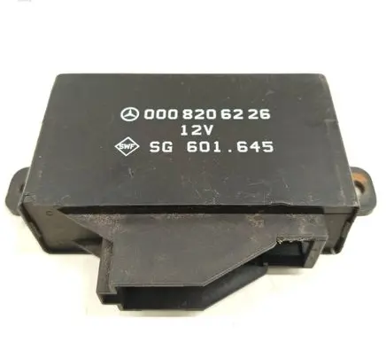 Mercedes-Benz E W124 Seat heating relay 0008206226 A0008206226 601.645