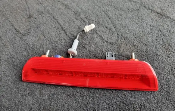 Nissan X-Trail T32 Third/center stoplight 265904BA0A