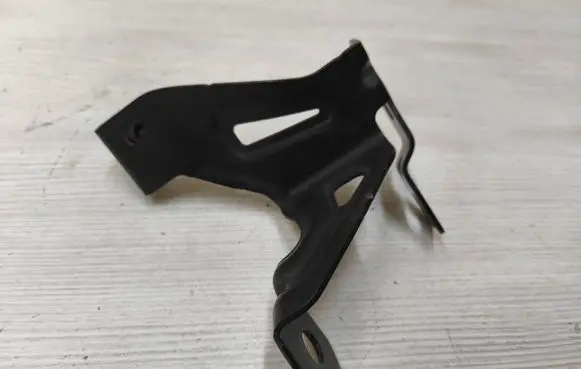 Renault Trafic III (X82) Power steering pump mounting bracket 996947948R 453779