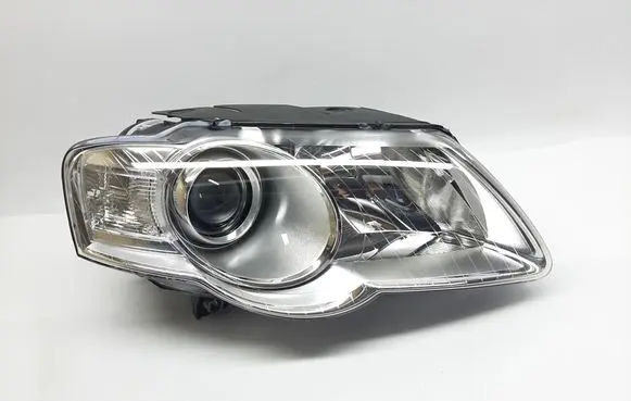 Volkswagen PASSAT B6 Headlight/headlamp 3C0941006A
