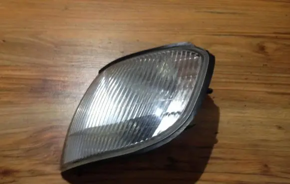 Ford Sierra Front indicator light 90bg13368aa