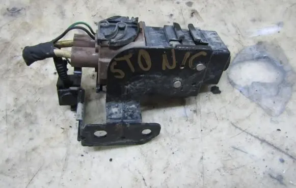 Glow plug pre-heat relay