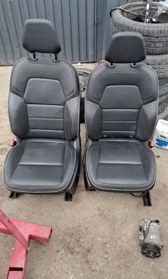 Renault Captur II Seat set 