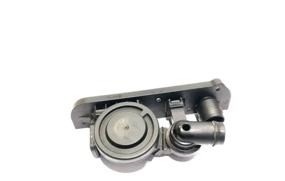 Audi TT TTS Mk2 Breather valve 06F129101N 3911132102
