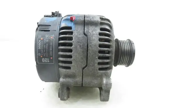 Volkswagen Golf IV Generator/alternator 0123515021 038903023J