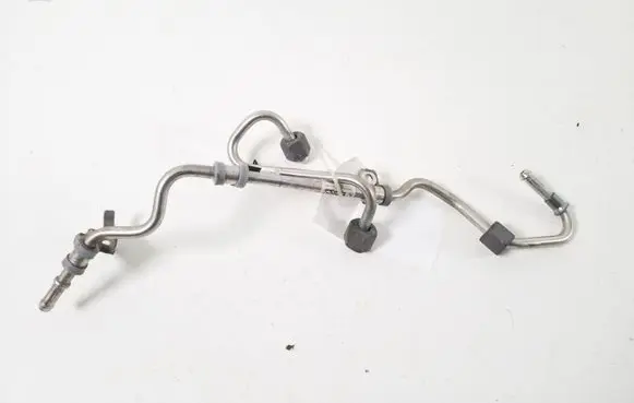 Fuel injector supply line/pipe