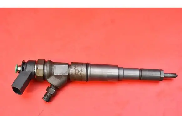 BMW 1 E81 E87 Fuel injector 0445110209