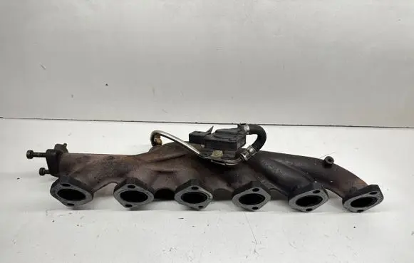 BMW 5 F10 F11 Exhaust manifold 8510293 A029302 851029302