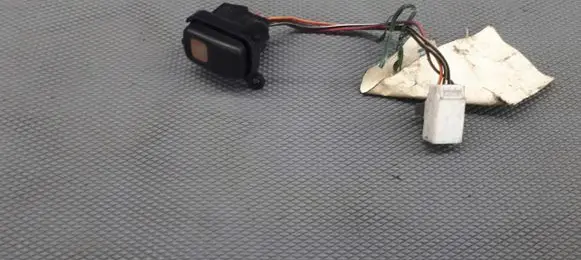 Mazda 626 Hazard light switch
