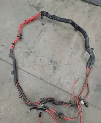 BMW X5 F15 Positive cable (battery) 9381822 813734472
