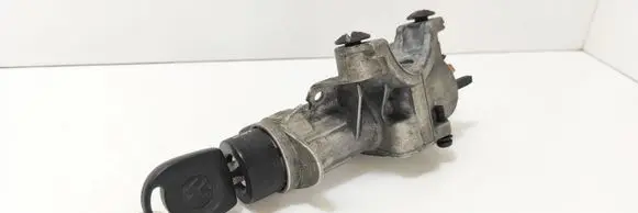 Volkswagen PASSAT B5 Ignition lock 4B0905851A