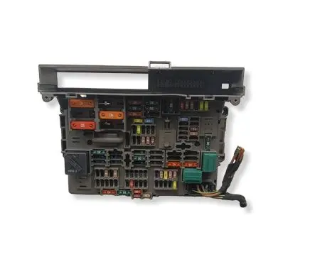 BMW 1 E81 E87 Fuse module 9119445 18231000000A 90605626