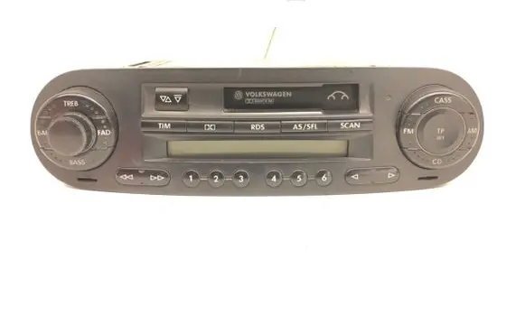 Volkswagen New Beetle Radio/CD/DVD/GPS head unit 1C0035186