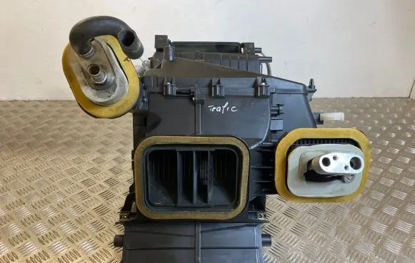 Renault Trafic II (X83) Interior heater climate box assembly housing 8200410455 93854140 N103739W