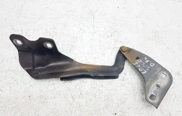 Engine bonnet/hood hinges