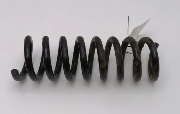 Mercedes-Benz C W203 Rear coil spring