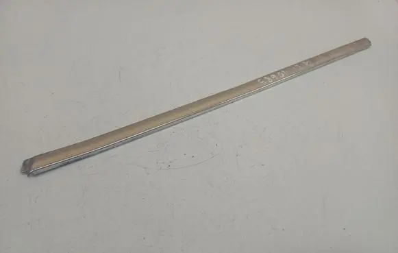 Volkswagen PASSAT B5.5 Rear door glass trim molding 