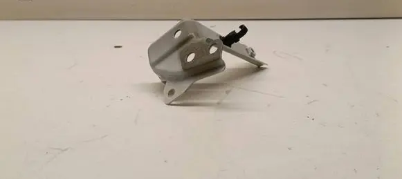 Toyota C-HR I Fender mounting bracket