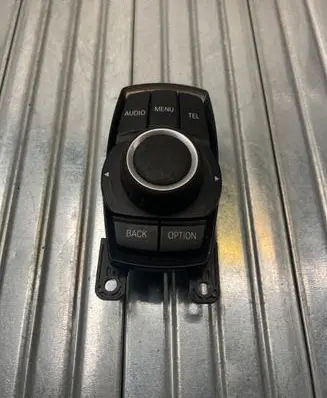 BMW 3 F30 F35 F31 Head unit multimedia control 9261704 22120001659600 033623101