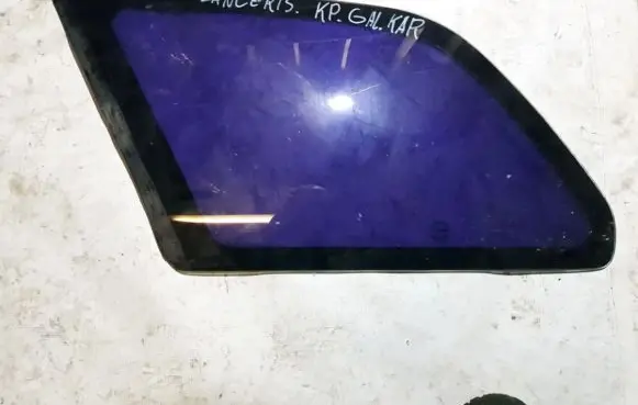 Mitsubishi Lancer Rear side window