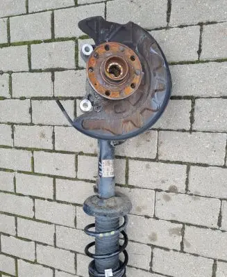 Volkswagen PASSAT B8 Front wheel hub spindle knuckle 5Q0407258A 3Q0413031BN