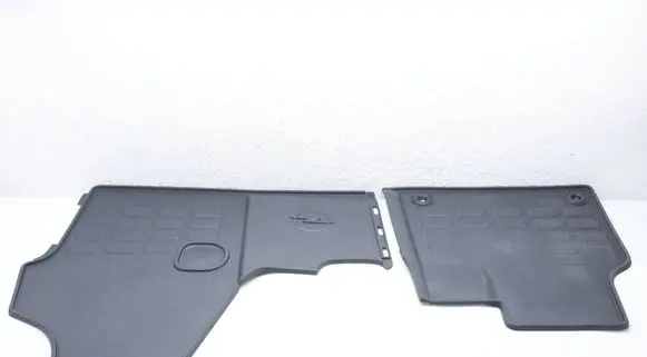Opel Vivaro Front floor mat 1667848180 1666753880 1666754080